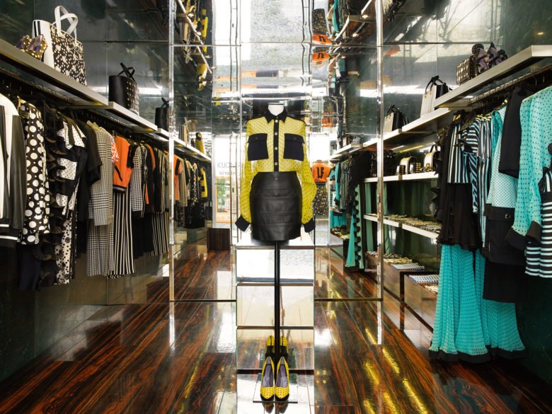 伊曼纽尔·温加罗 (Emanuel Ungaro) 波托菲诺店