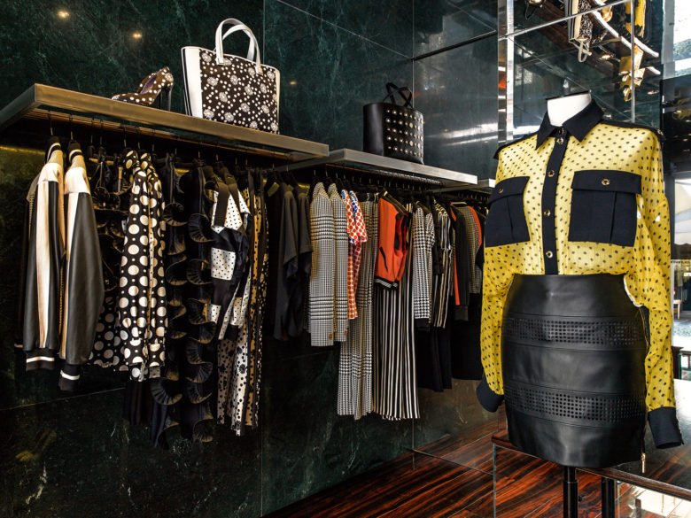 伊曼纽尔·温加罗 (Emanuel Ungaro) 波托菲诺店