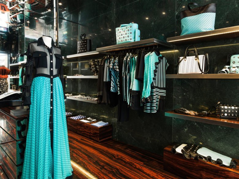 伊曼纽尔·温加罗 (Emanuel Ungaro) 波托菲诺店