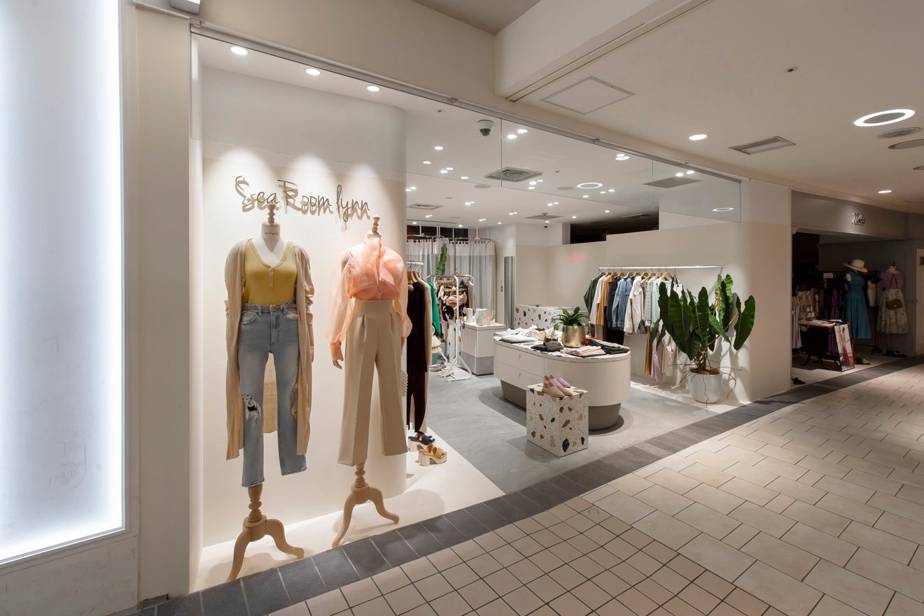 Sea Room lynn Osaka EST 由 Log.design 设计，大阪 – 日本