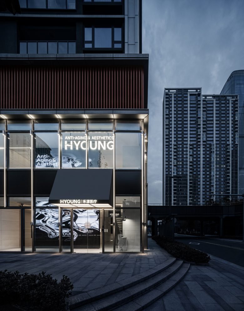 JACKY.W 设计的 HYOUNG JACKY.W 设计的 HYOUNG