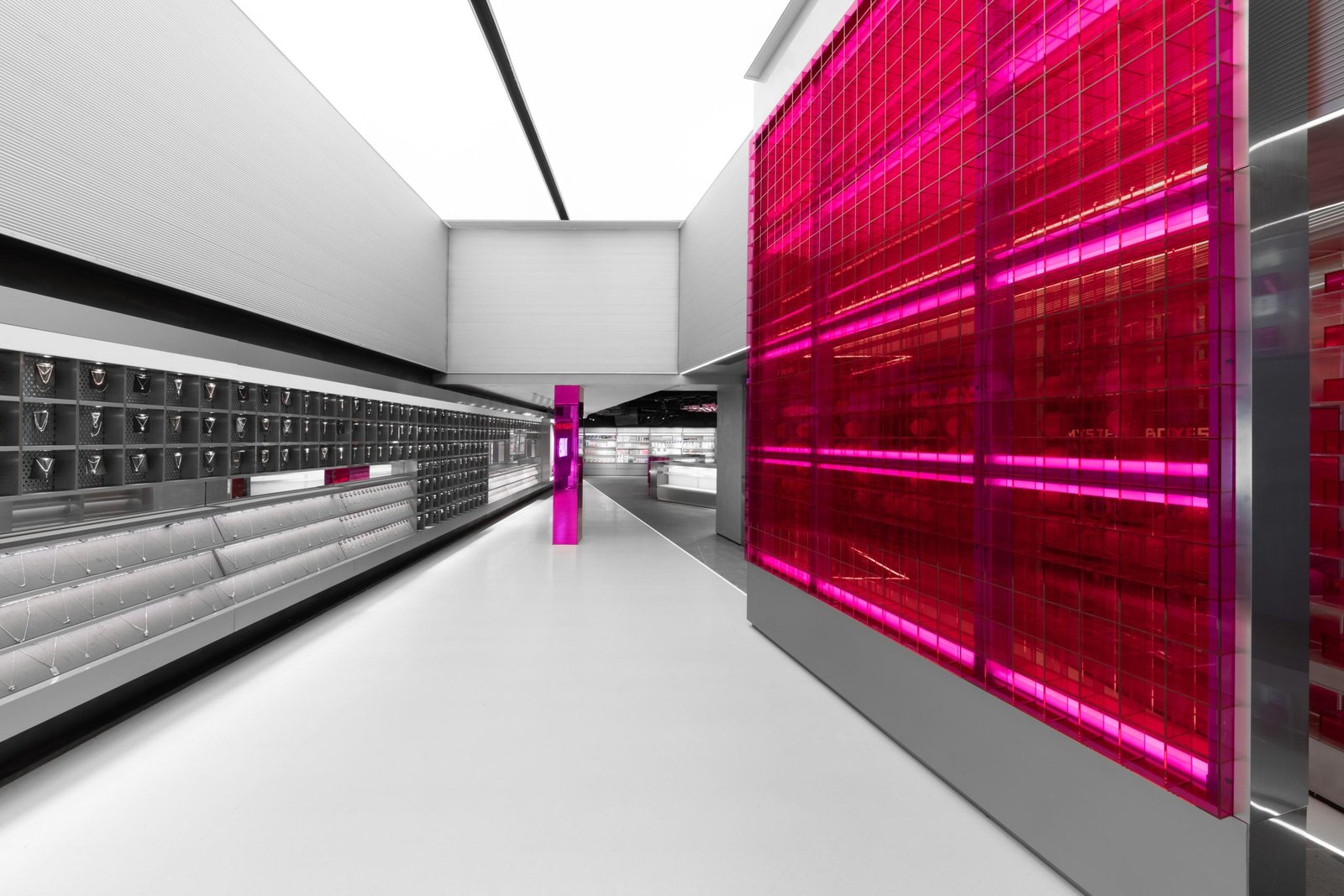 ZIPLAB 线下商店，中国，PMT Partners