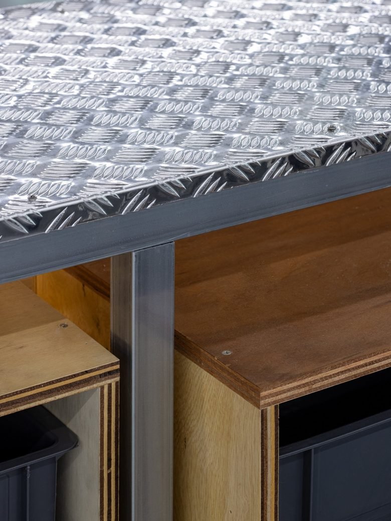 混凝土工程办公室 - 焕发出独特的街头氛围