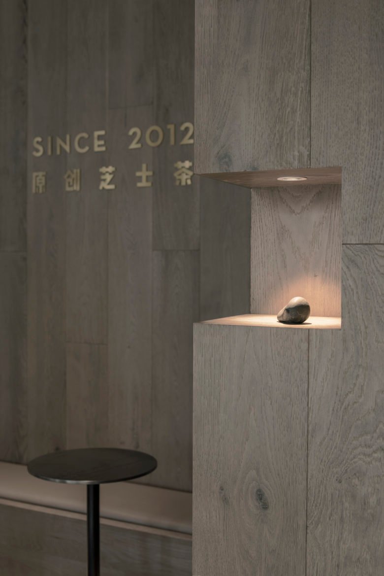 喜茶位于南宁万象城 by BloomDesign