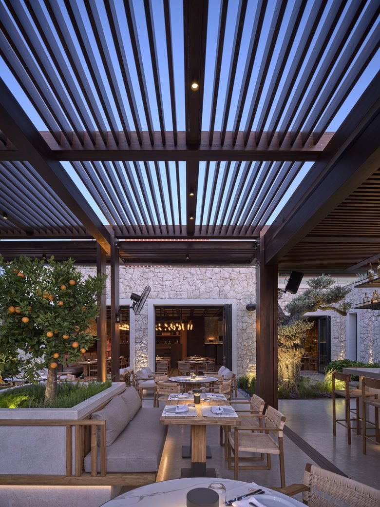 Alma 餐厅 – Side