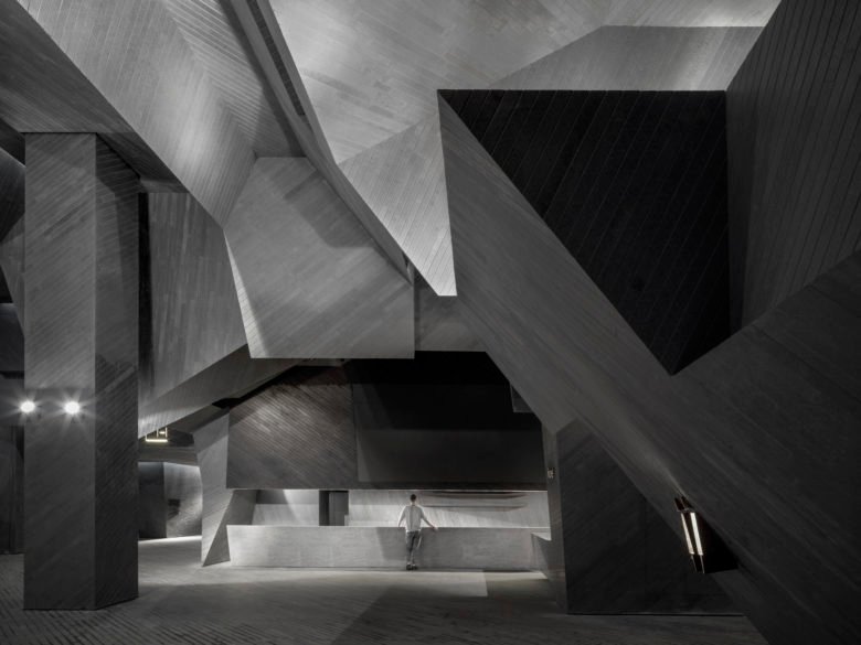 湖北长江电影集团 – 维嘉银尚国际影城 D – MALL