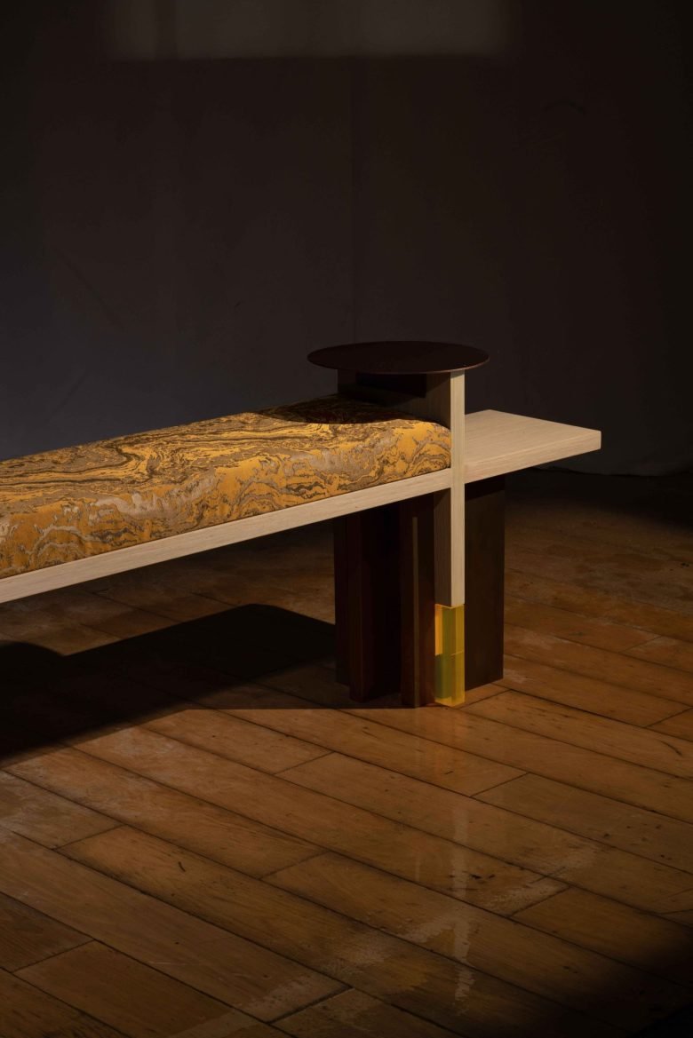 以汉字为灵感的草子头长凳 – STUDIO8
