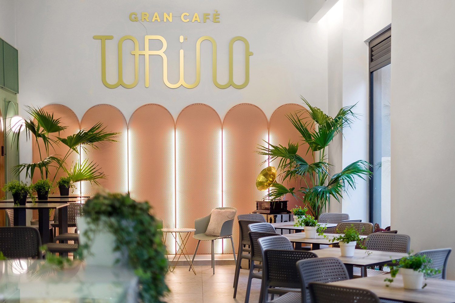 都灵格兰咖啡馆