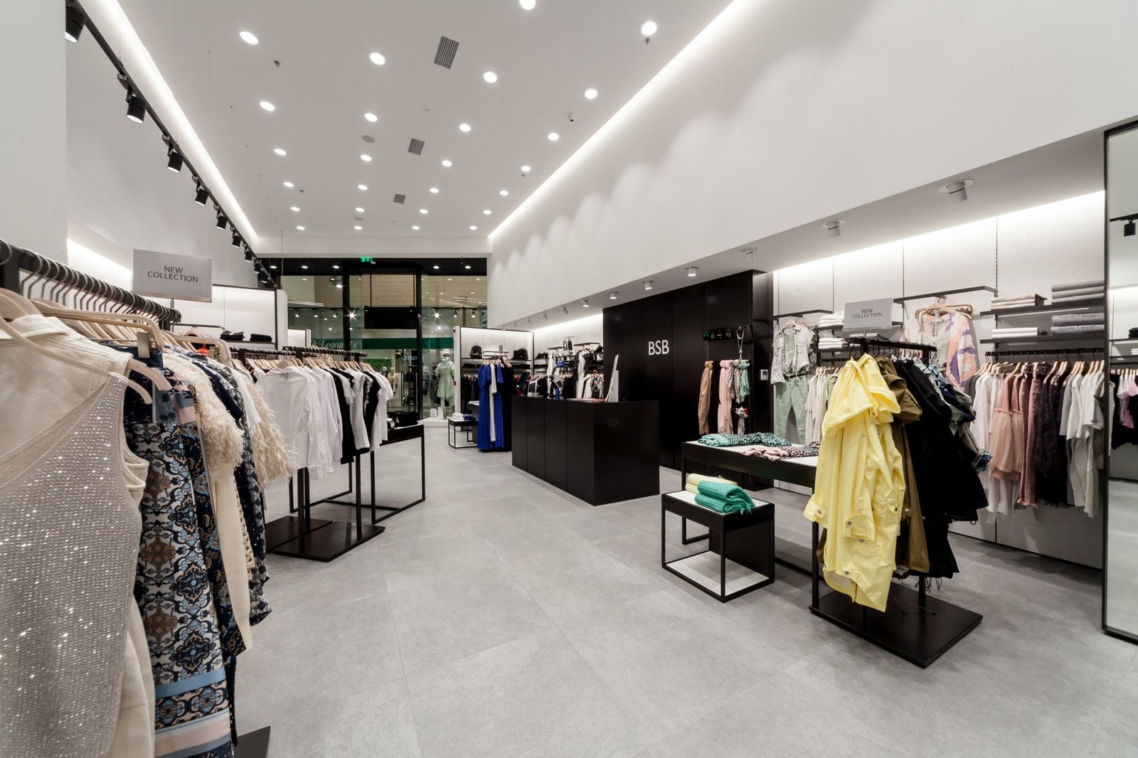 Avenue Mall 的 BSB 商店，由 Kordas Architects 设计