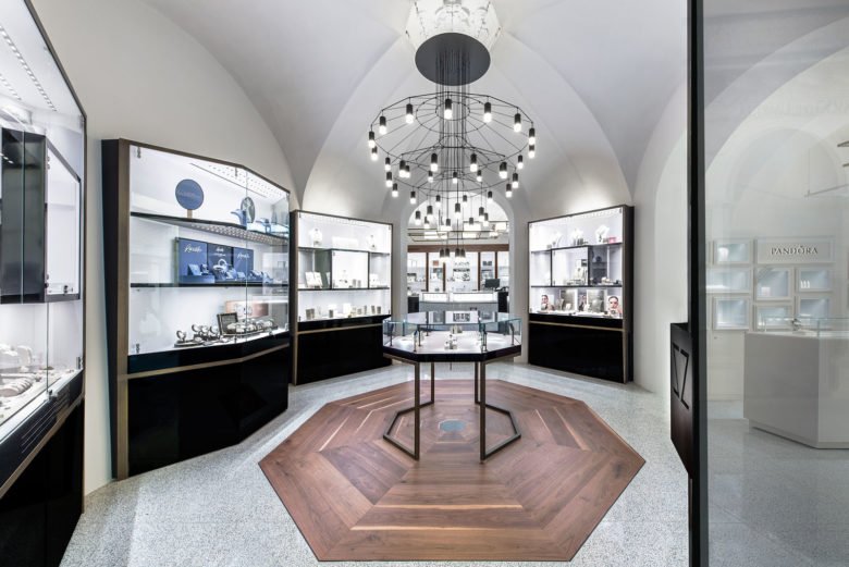 科扎里乔埃莱菌