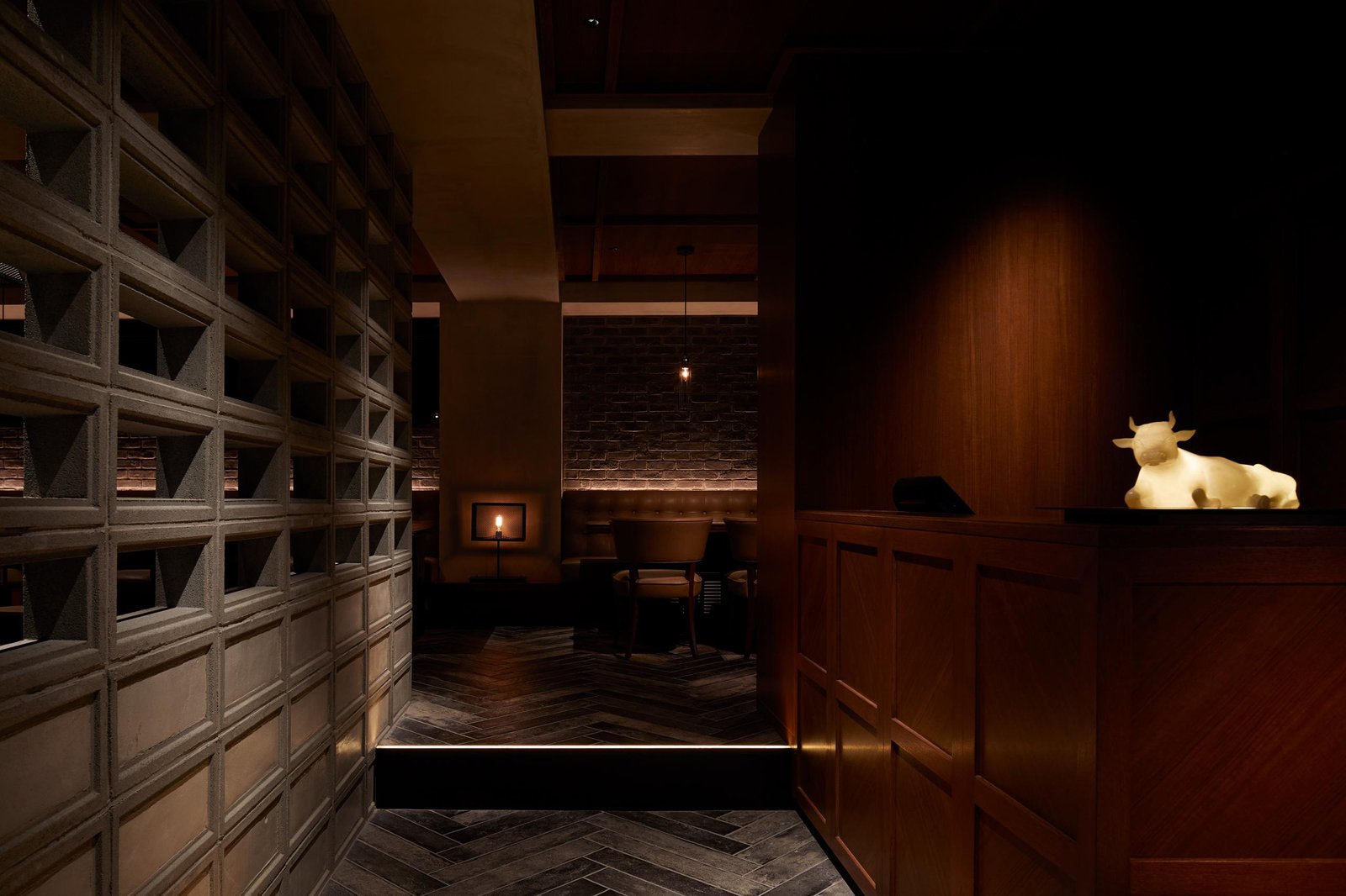 USHIDOKI TOKYO USHIDOKI TOKYO