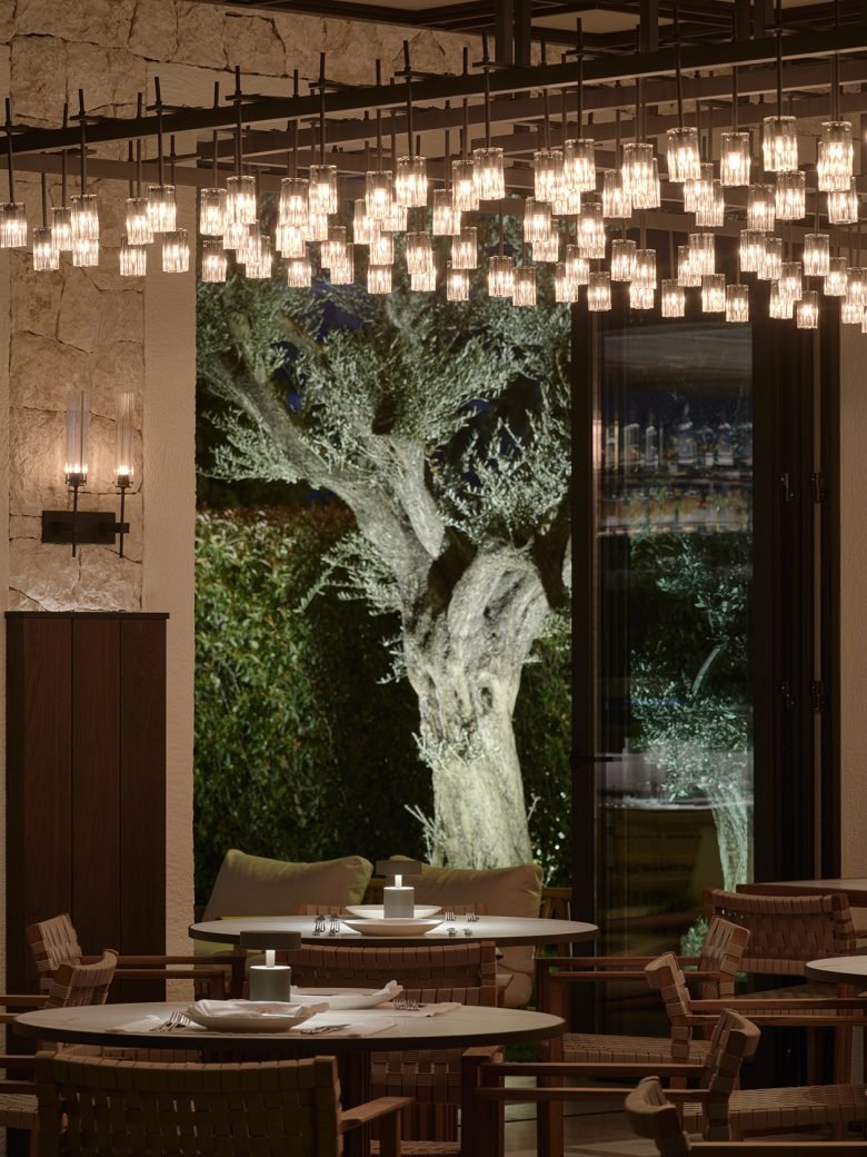 Alma 餐厅 – Side