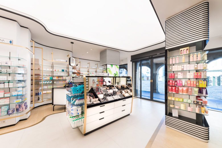 FARMACIA SELLA（意大利贝加莫）由 AMlab 设计