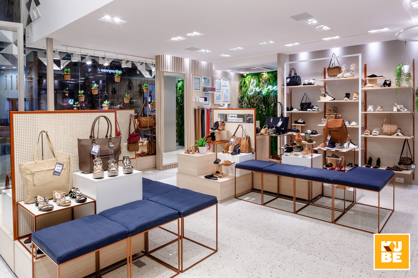 Sapatella 商店,由 Kube Arquitetura 设计,里约热内卢 – 巴西 Sapatella 商店,由 Kube Arquitetura 设计,里约热内卢 – 巴西