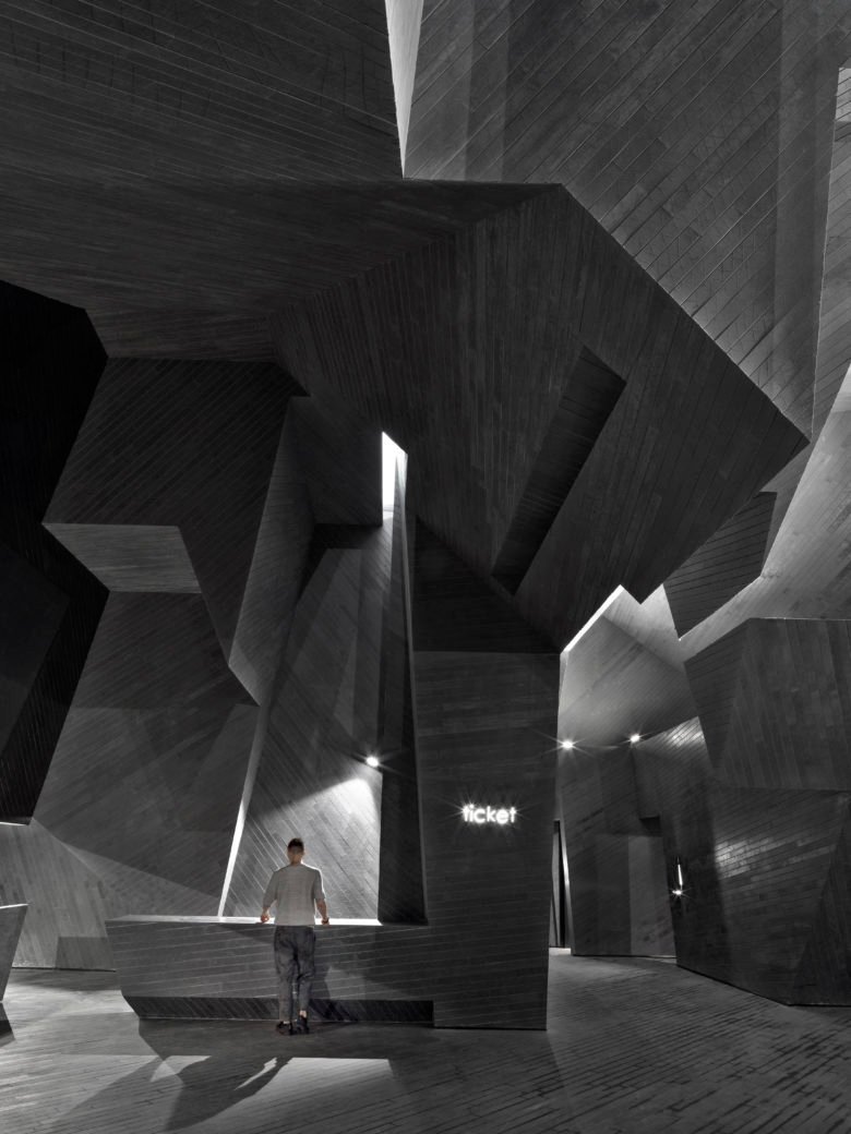 湖北长江电影集团 – 维嘉银尚国际影城 D – MALL