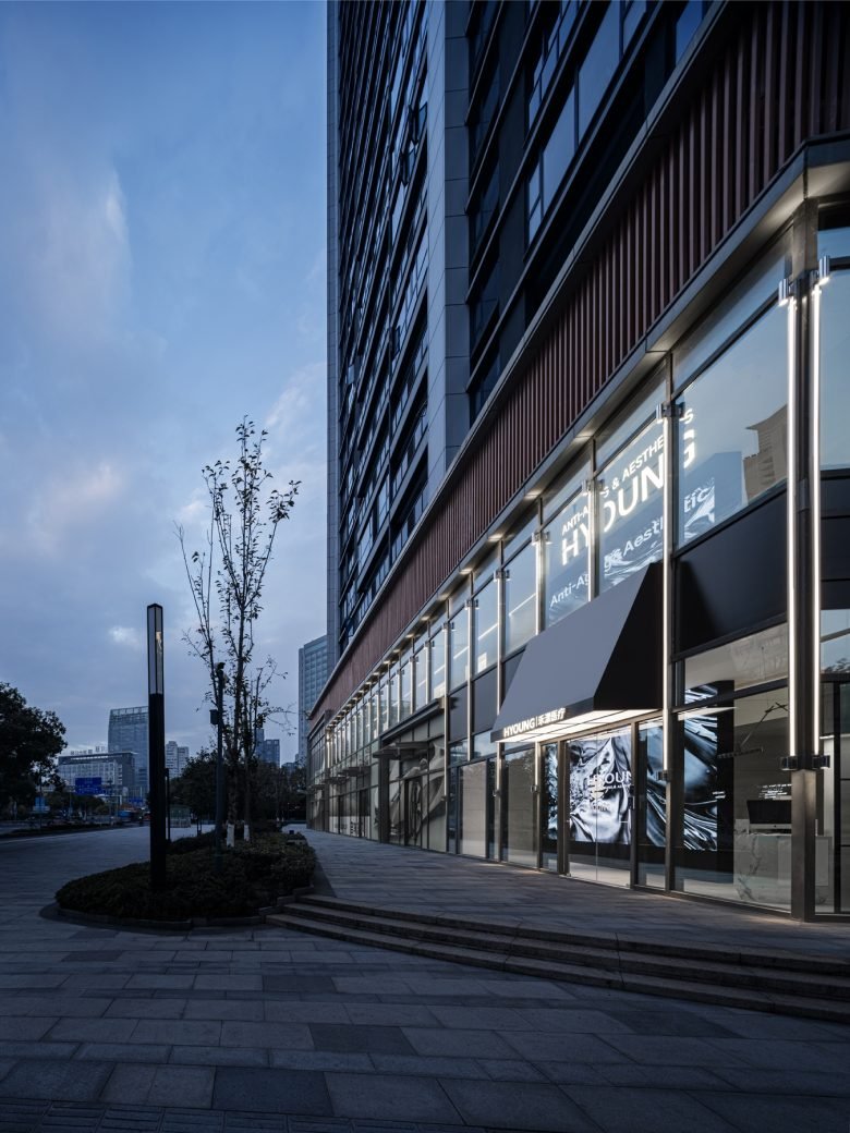 JACKY.W 设计的 HYOUNG JACKY.W 设计的 HYOUNG