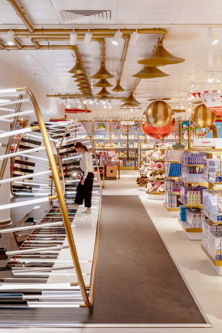 伦敦 FAO Schwarz 世界最佳百货商店内的世界最佳玩具店