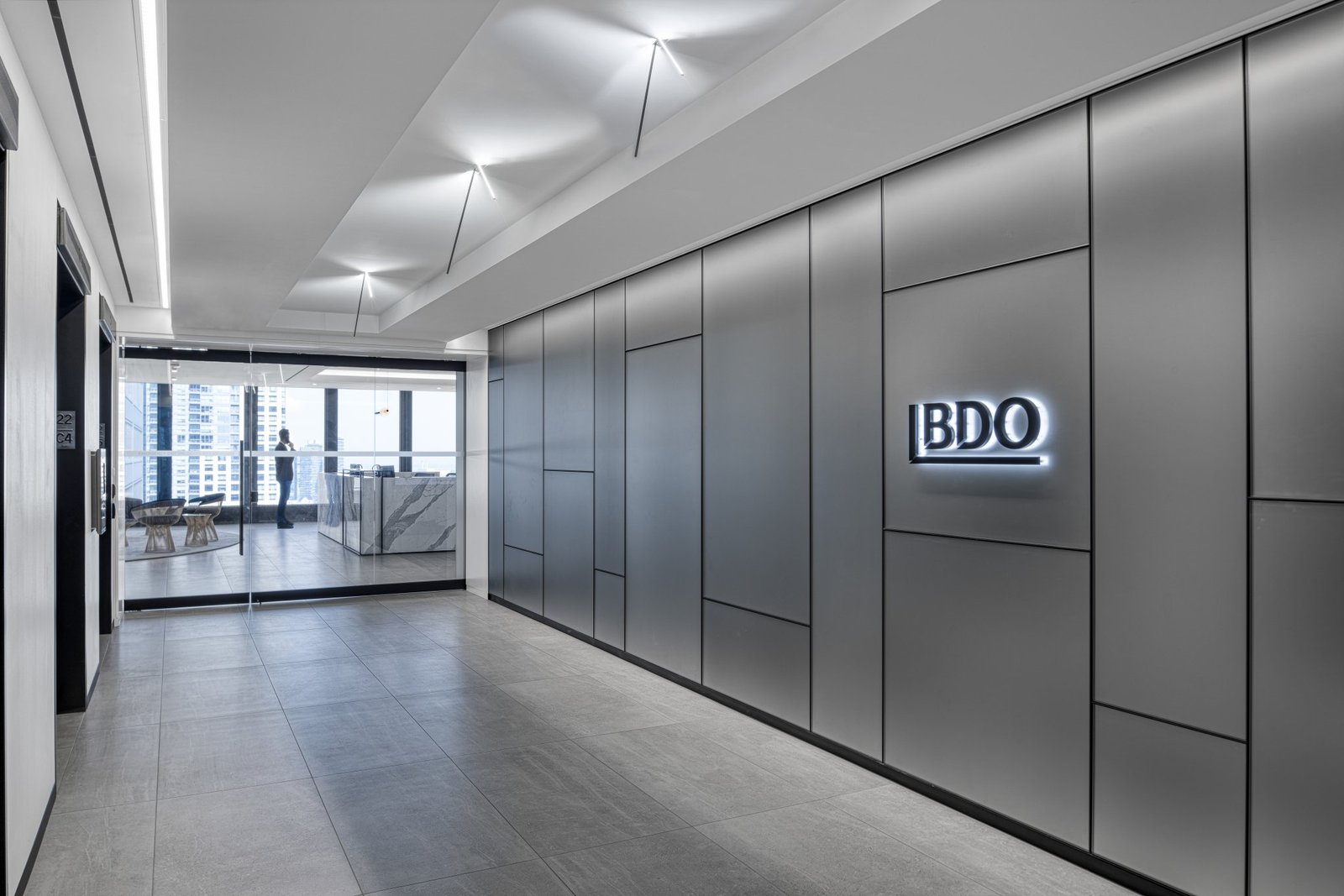 IBI 集团重新设计 BDO 多伦多办公空间，以实现其工作与生活理念