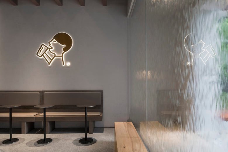 喜茶位于南宁万象城 by BloomDesign