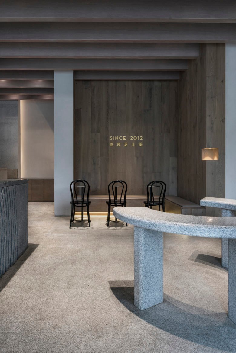 喜茶位于南宁万象城 by BloomDesign