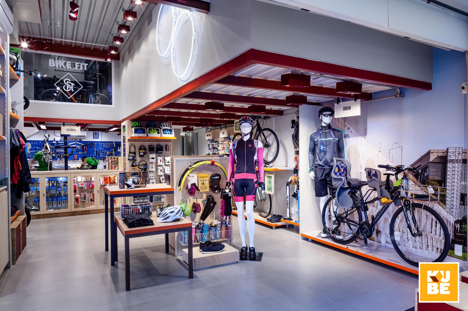 Kube Arquitetura 设计的特别冒险自行车店，里约热内卢 – 巴西