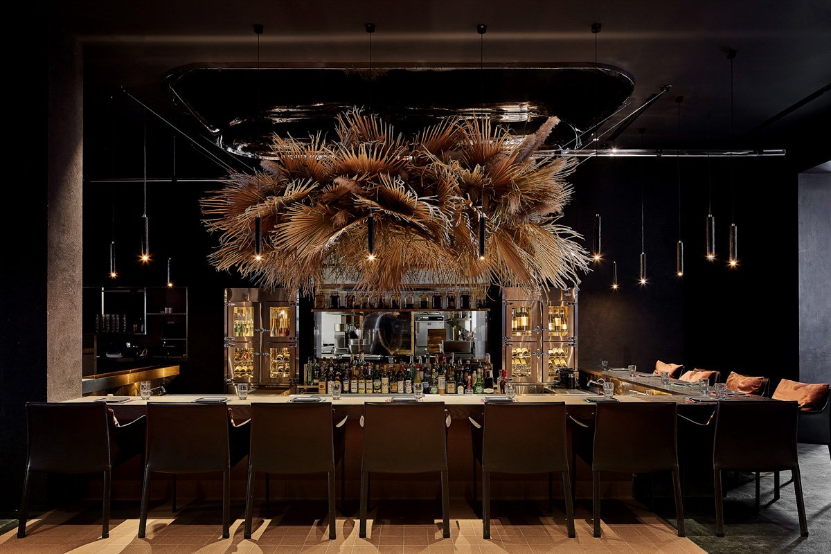 STUDIO8 设计的 CHARCOHOL 餐厅和鸡尾酒吧