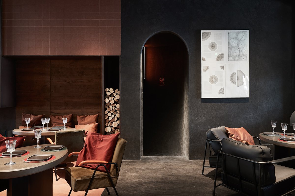 STUDIO8 设计的 CHARCOHOL 餐厅和鸡尾酒吧