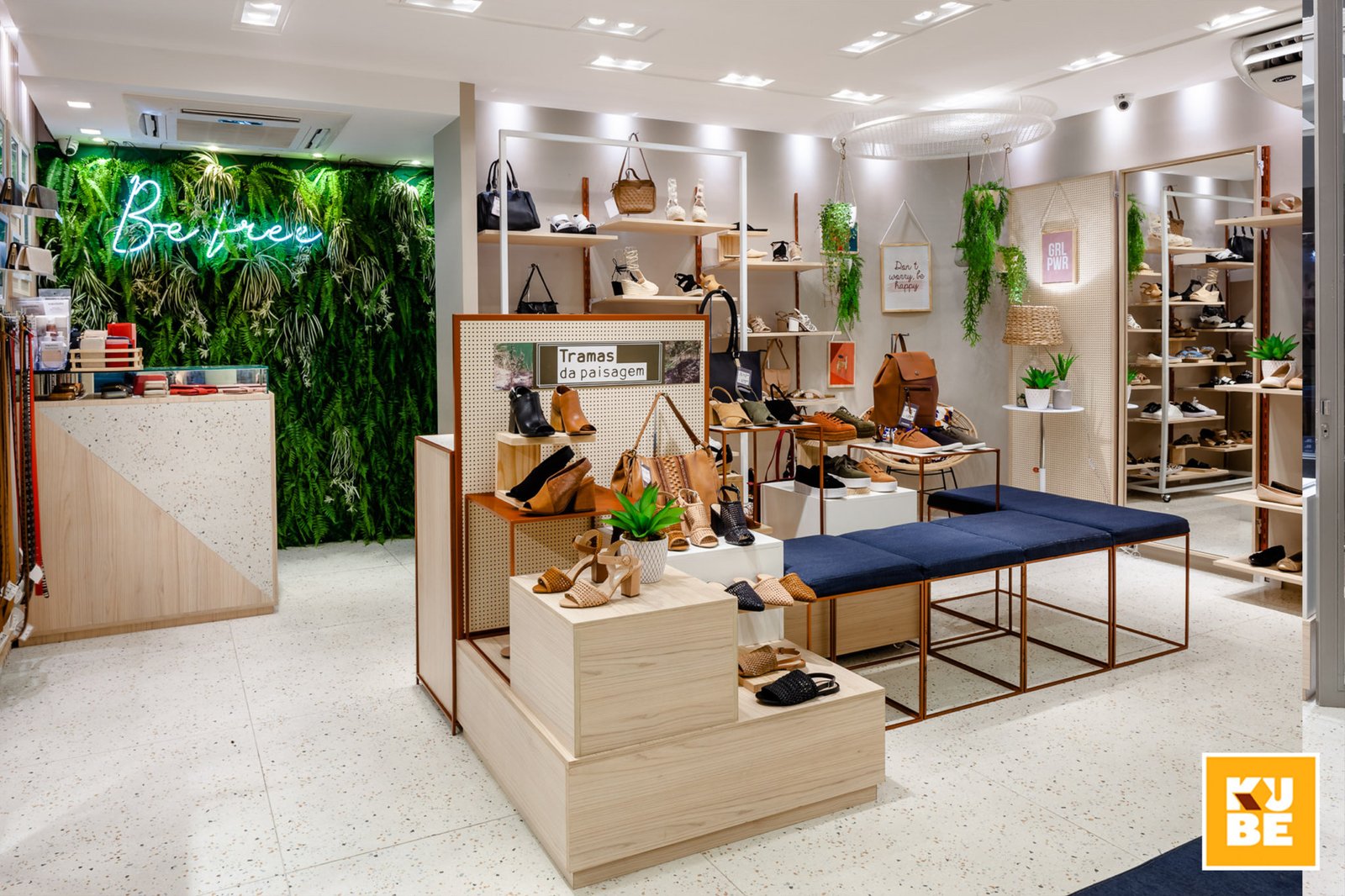 Sapatella 商店,由 Kube Arquitetura 设计,里约热内卢 – 巴西 Sapatella 商店,由 Kube Arquitetura 设计,里约热内卢 – 巴西