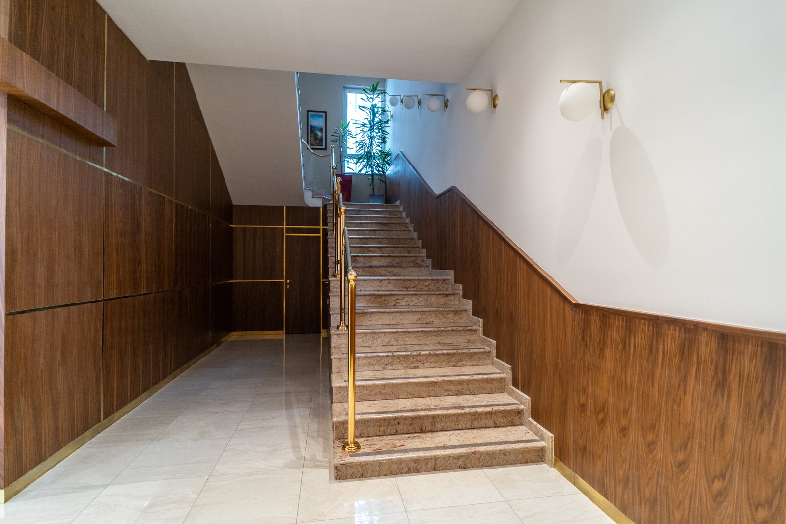 一家酒店成为城市镜子的故事