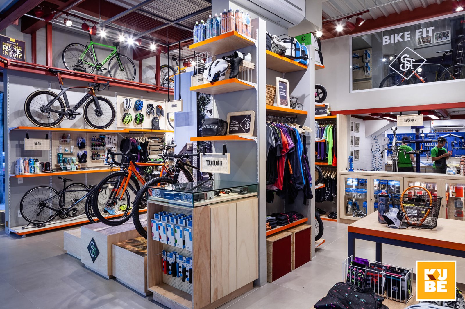 Kube Arquitetura 设计的特别冒险自行车店，里约热内卢 – 巴西