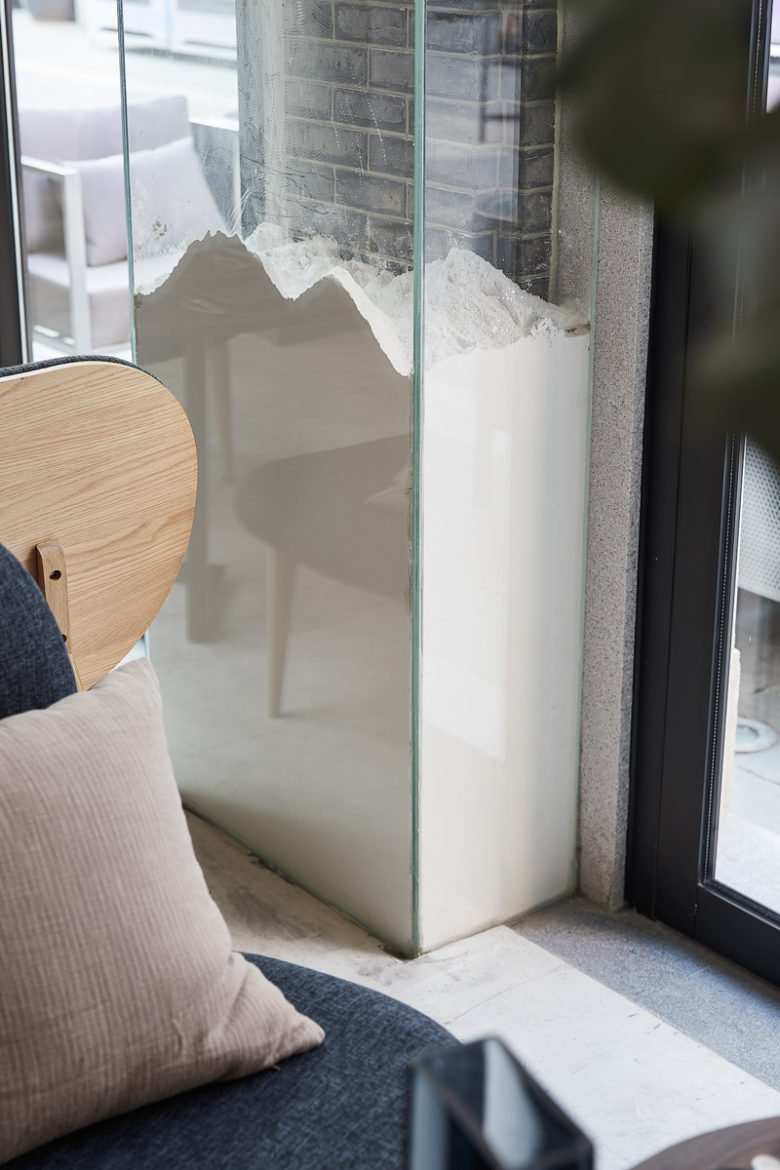 STUDIO8 设计的 CHARCOHOL 餐厅和鸡尾酒吧