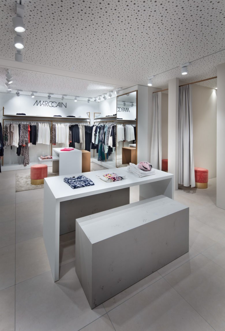 Bütler Fashion,利斯塔尔(瑞士) Bütler Fashion,利斯塔尔(瑞士)