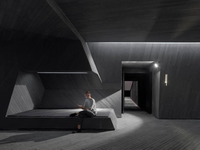 湖北长江电影集团 – 维嘉银尚国际影城 D – MALL