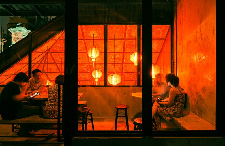 TAI SOO​​N BAR 由 Taste Space 设计，泰国曼谷