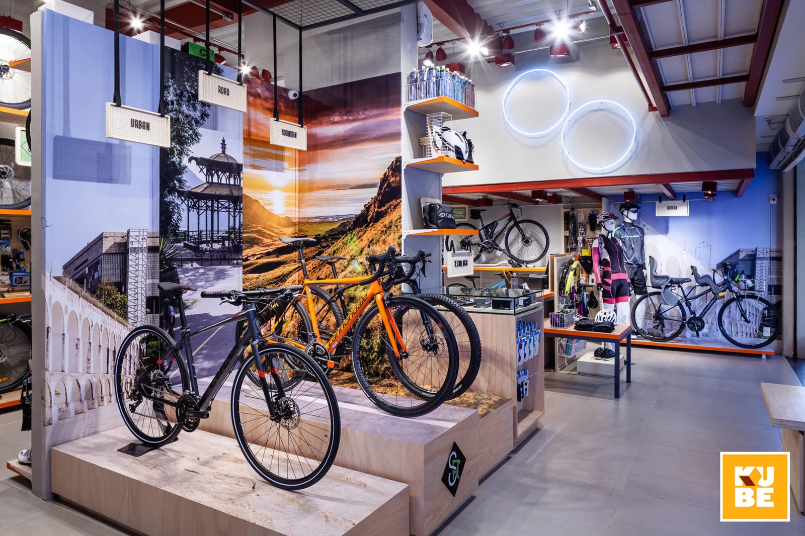 Kube Arquitetura 设计的特别冒险自行车店，里约热内卢 – 巴西