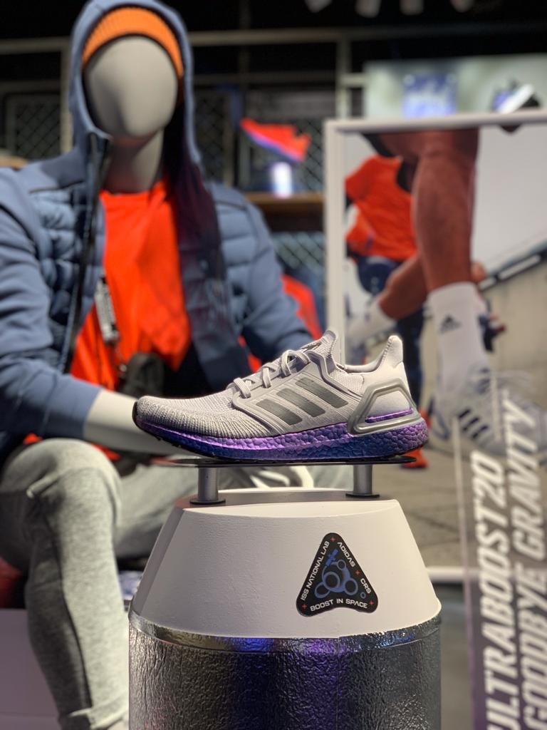 阿迪达斯 UltraBoost 20 如何通过反重力品牌体验征服世界 阿迪达斯 UltraBoost 20 如何通过反重力品牌体验征服世界