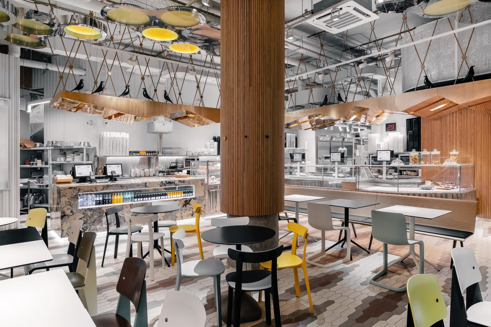 卡拉瓦维兄弟 4，索科尔尼基