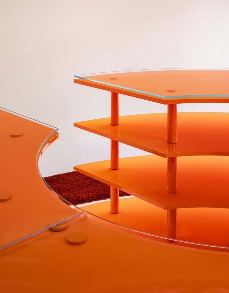 BeeBeede 甜甜圈店 / SUI DESIGN STUDIO