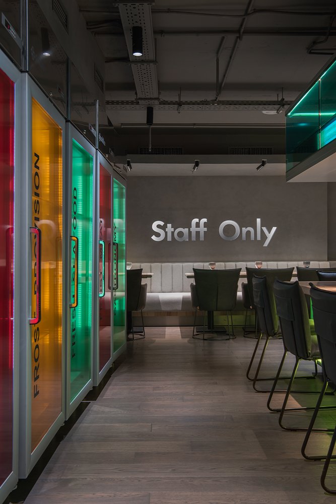 仅限工作人员(Bar Stoleshnikov,8) 仅限工作人员(Bar Stoleshnikov,8)