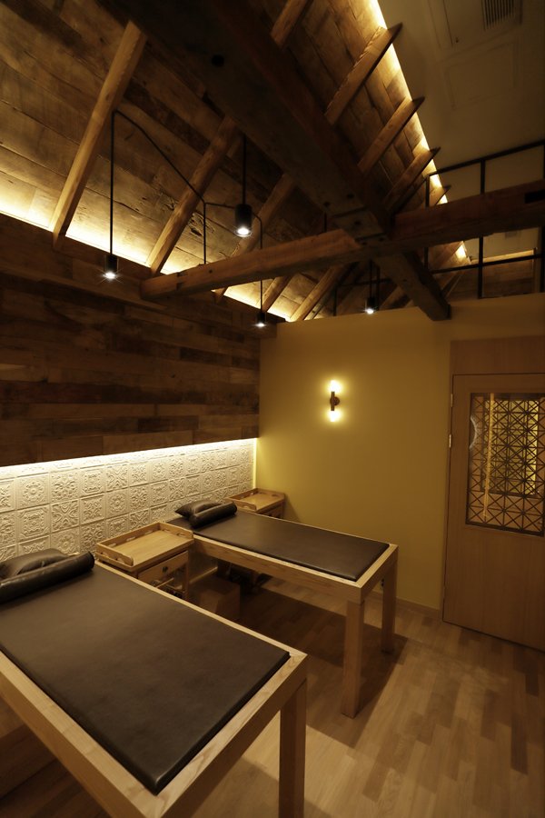 PUBLIC  BEAUTY – DESIGN SUBJECT 假時空間 (false space-time)