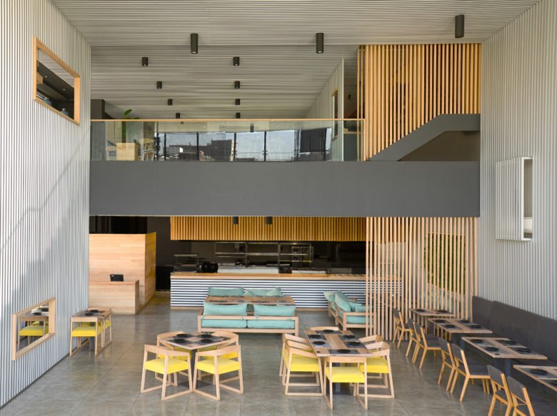 石兰餐厅（Ali Bahmanyar – Mahmood Ebrahimi）