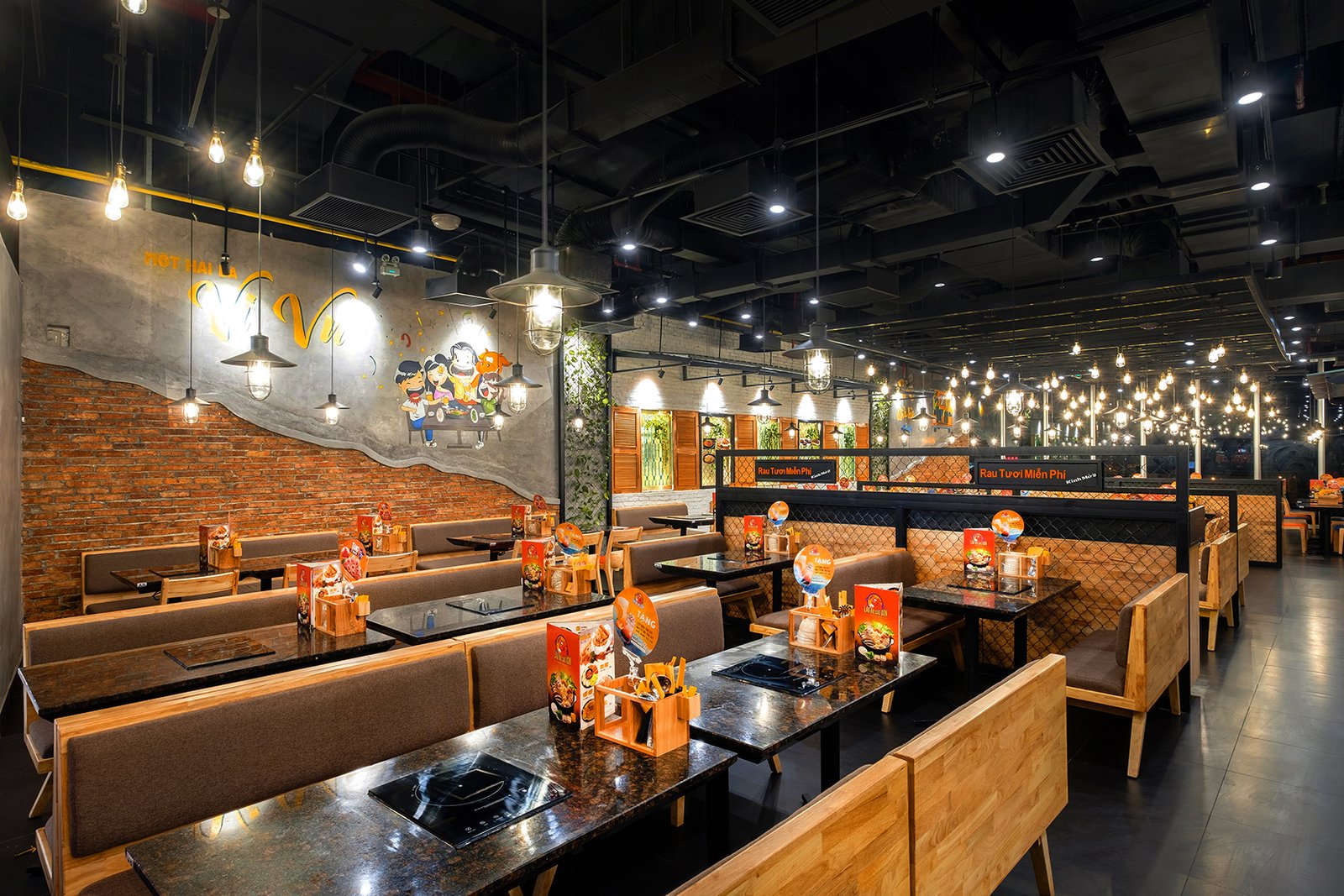 “LẨU BÒ SÀI GÒN”– SAIGON 牛肉火锅餐厅,由 Kingsmen Vietnam Co. Ltd 设计,胡志明市 – 越南 “LẨU BÒ SÀI GÒN”– SAIGON 牛肉火锅餐厅,由 Kingsmen Vietnam Co. Ltd 设计,胡志明市 – 越南