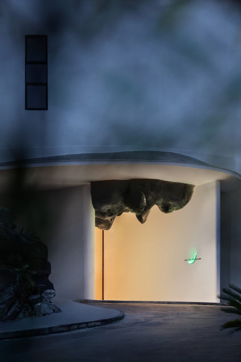 Yue Bo Ban Shan Hotspring Hotel