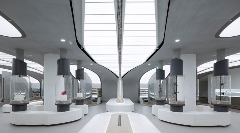 风动 E 庞书店 / Gonverge Interior Design