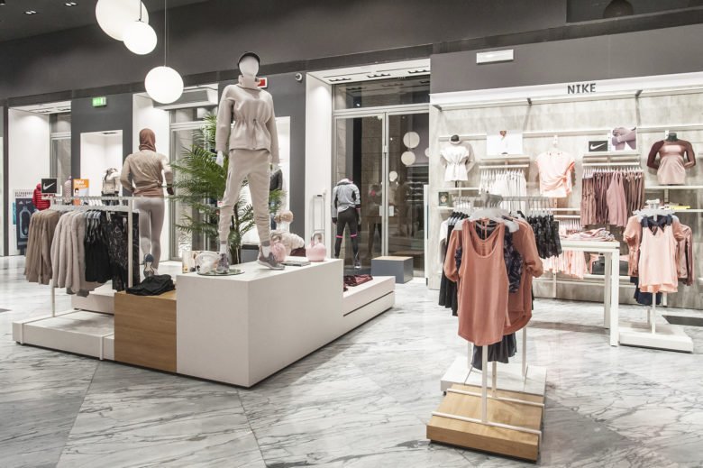 西萨尔法 | 罗马女性区女性化