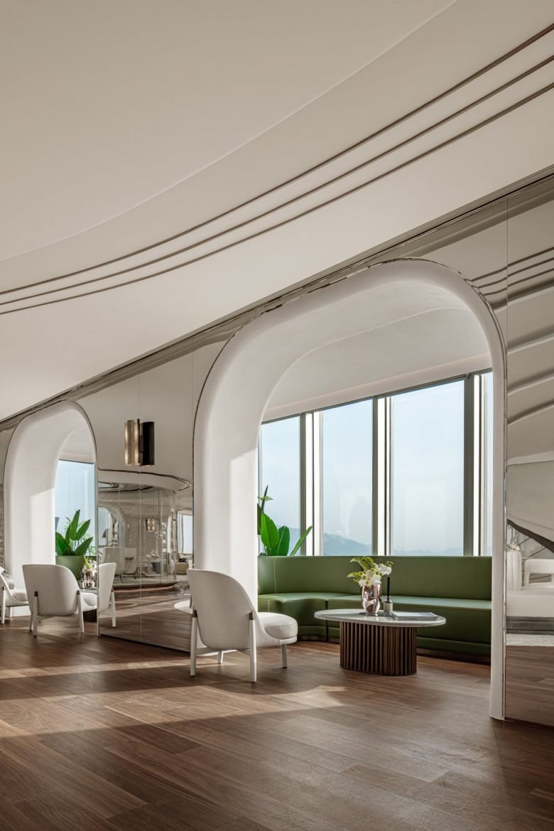 豪宅 | 51 楼的天空之河