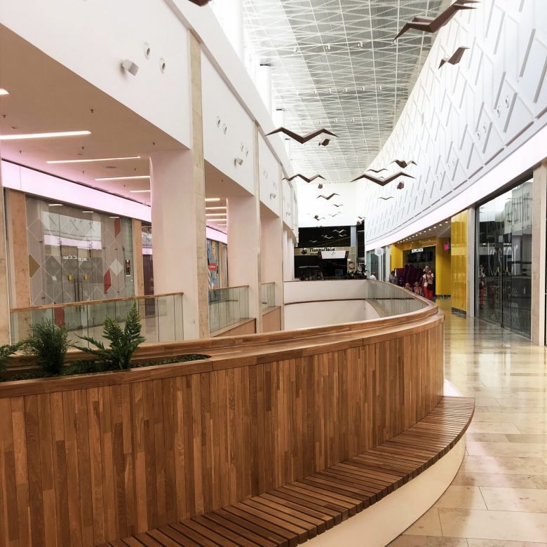 莫斯科 KMarchitects 的普希金诺公园购物中心