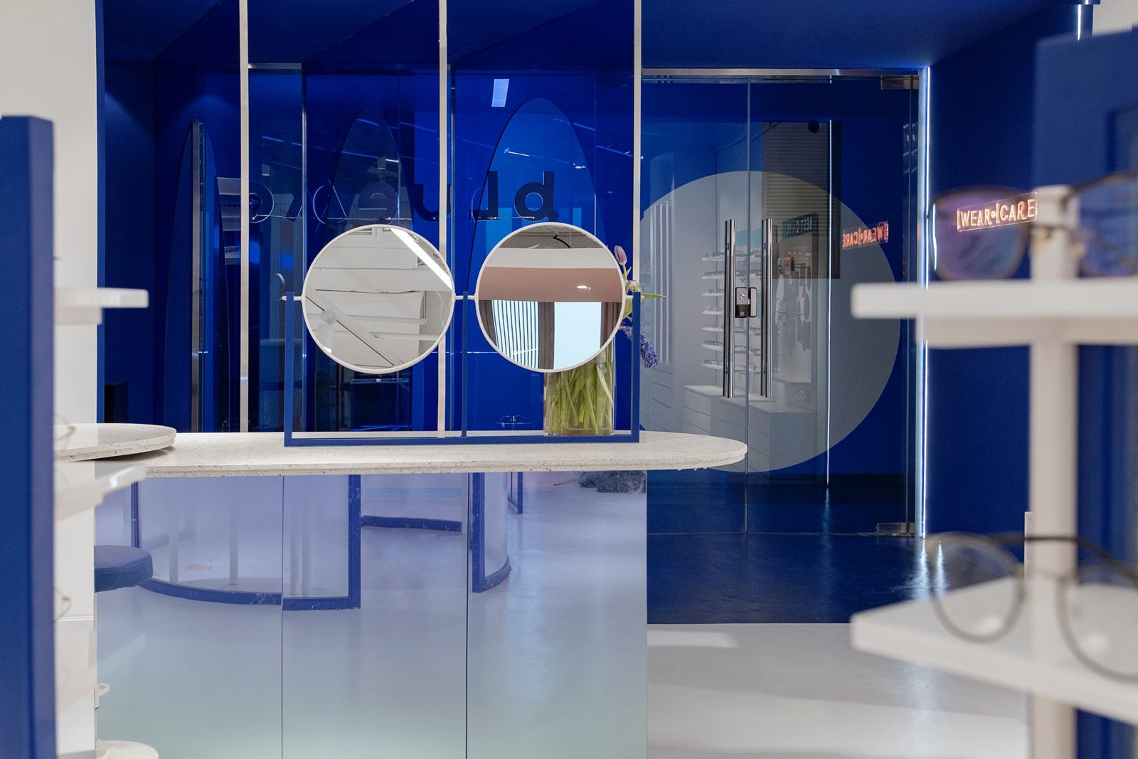 BLUEMO 眼镜 – 空间与精神