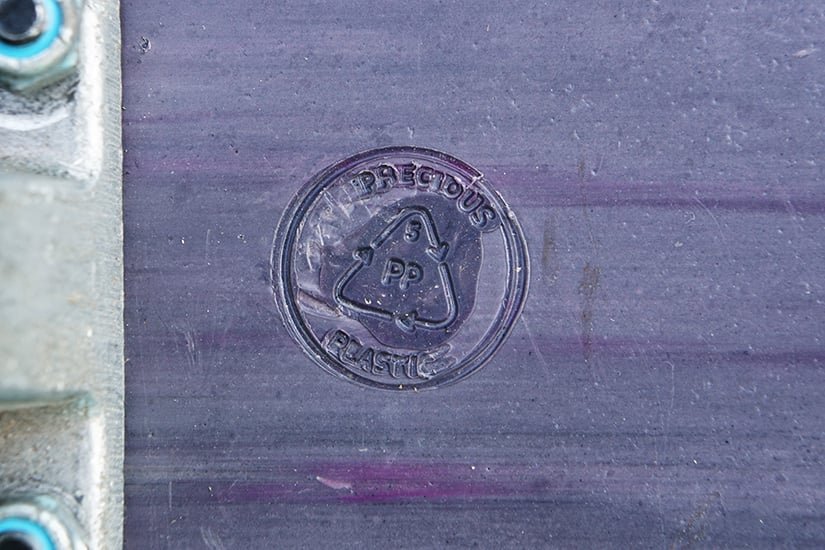 Jason Knight 开发由 100% 再生塑料制成的滑板板