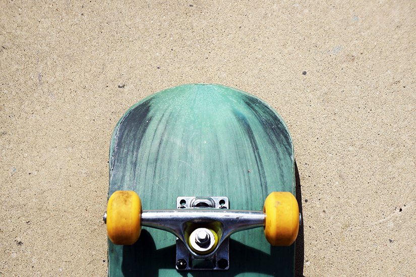 Jason Knight 开发由 100% 再生塑料制成的滑板板